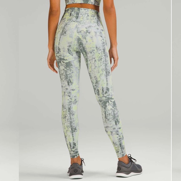 Lululemon Wunder Train High-Rise Tight 25"
Cinder Grain Smoked Spruce Multi - Picture 5 of 10